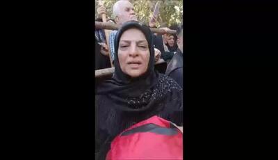  پیوند ابدی بازیگر پیشکسوت با کربلا؛ اهدای پرچم متبرک از سفر کربلا به مزار محمد کاسبی در میان اشک و اندوه یاران