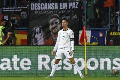  طعنه کاپیتان اسبق منچستر به منتقدان رونالدو: بله؛ گل زدن مهم نیست! - پارس فوتبال