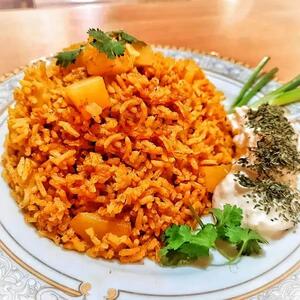  طرز تهیه استامبولی پلو مجلسی (غذای کلاسیک ایرانی با طعم گوجه)