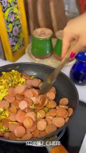  آموزش پخت یک ساندویچ همه پسند با بندری و مرغ + فیلم