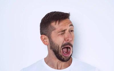 تیک عصبی چیست؟ روش های درمان و پیشگیری اختلال شایع سیستم عصبی