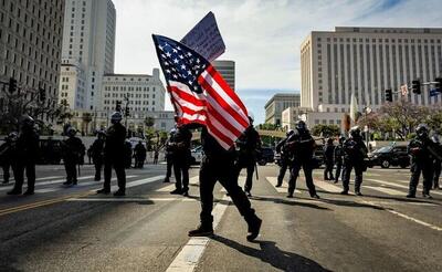  اعلام وضعیت اضطراری در لس‌آنجلس بدنبال یورش‌های مداوم نیروهای فدرال به مهاجران