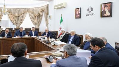  عارف: بازنگری کلی در شیوه تأمین کالا‌های اساسی در دستور کار است