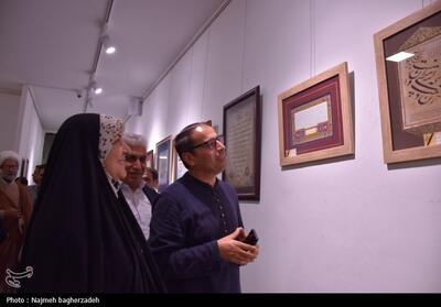  نمایش 120 اثر از هنرمندان هرمزگانی در نمایشگاه خوشنوی غوغای قلم - تسنیم