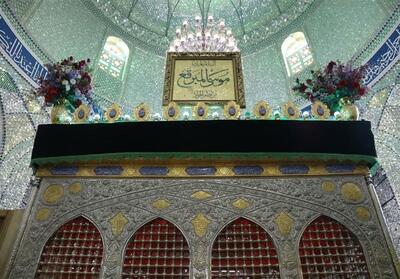 دسته عزای خدام بقاع متبرکه در شب وفات امامزاده موسی مبرقع(ع) در قم - تسنیم