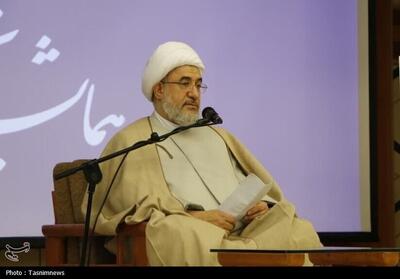  آیت‌الله اراکی: اجلاس شرم‌الشیخ صحنه تحقیر سران برخی کشورها در برابر ترامپ بود/ دنیا ‌ایران را ستایش کرد - تسنیم