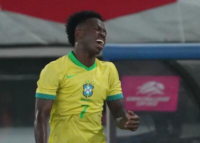  احتمال زندان رفتن وینیسیوس به خاطر تولد جنجالی!