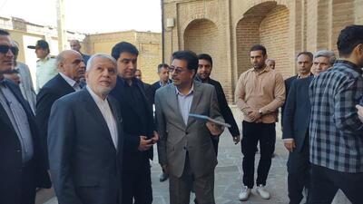  وزیر میراث‌ فرهنگی از عمارت تاریخی مشیردیوان سنندج بازدید کرد