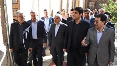  بازدید وزیر میراث‌فرهنگی از بنا‌های تاریخی و طرح‌های گردشگری کردستان