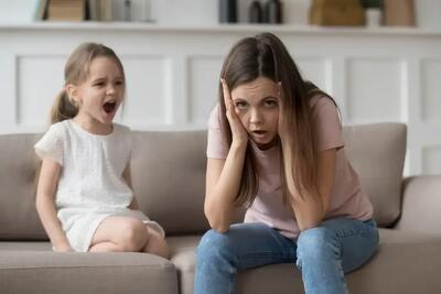 چگونه پرخاشگری کودکان را مدیریت کنیم؟