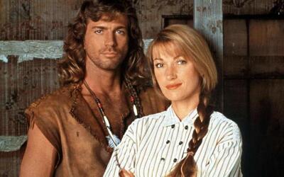  جذابیت تمام‌نشدنی بازیگر پزشک دهکده در 74 سالگی