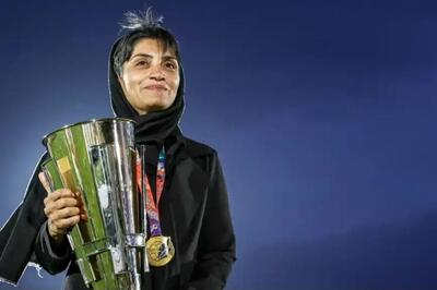 خاتون تمام قصه‌های فوتبال زنان