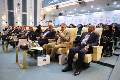  مشکلات نظام سلامت نیازمند بازنگری در سیاست‌های بازپرداخت و تقویت نقش خیرین است