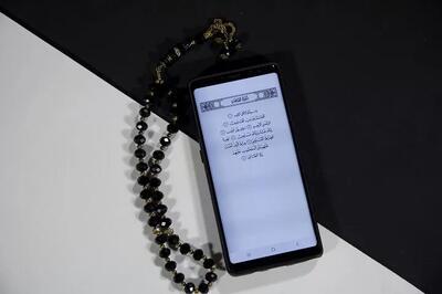  بررسی چگونگی بازتعریف الهیات را در عصر دیجیتال