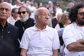 حضور متفاوت هنرمندان در مراسم تشییع ناصر تقوایی با لباس های رنگی و سفید / عکس - سلام نو