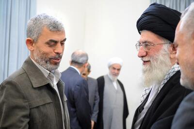  نسخه تصویری پیام رهبر انقلاب به مناسبت شهادت شهید سنوار با دستخط ایشان