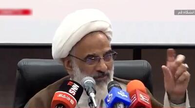 دانشجو می‌پرسد چرا با روسیه و چین که دین ندارند ارتباط دارید اما اروپا که اهل کتاب است نه؟!