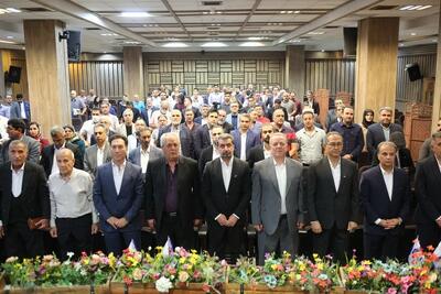  تقدیر از پیشکسوتان و فعالان صنعت شیمی کشور