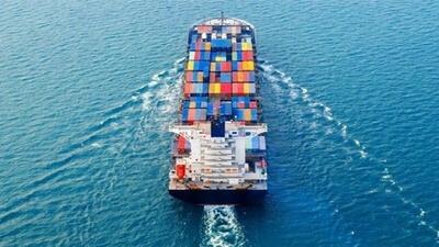  صادرات مستقیم ماکارونی از بندرلنگه به آفریقا؛ لنج ۱۲۰۰ تُنی راهی بندر بوصاصوی آفریقا شد