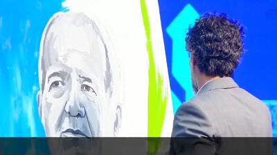  اهدای تابلوی چهره رئیس‌جمهور به پزشکیان + فیلم