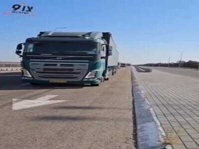  صهیونیست‌ها مانع از ورود کامیون‌های حامل کمک به غزه شدند