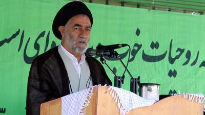  امام جمعه زنجان: مسوولان نسبت به معیشت مردم توجه بیشتری داشته باشند