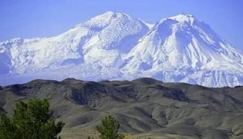 بیداری غول ۷۰۰ هزار ساله ایران: آتشفشان تفتان دوباره فعال شد!