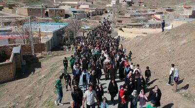  همایش بزرگ پیاده‌روی خانوادگی در روستای خونان برگزار شد