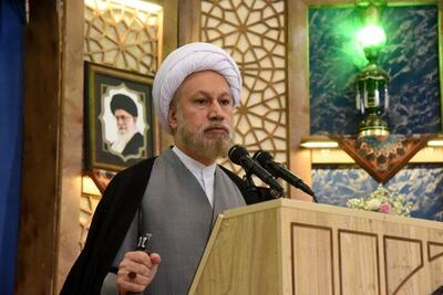  امام جمعه شیراز: غربی‌ها با خدا قهر کرده اند/ دادستان فارس موضوع عفاف و حجاب را پیگیری کند