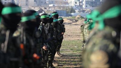  بیانیه حماس: از میانجی‌گران می خواهیم نقش خود را در پیگیری اجرای باقی‌مانده مفاد توافق آتش‌بس در غزه تکمیل کنند /  رهبران رژیم اشغالگر به دلیل ارتکاب جنایات جنگی و جنایات علیه بشریت باید محاکمه شوند