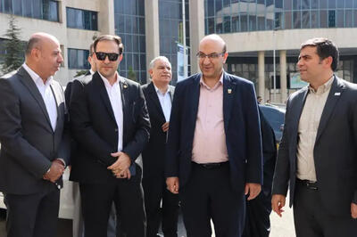  بازدید نمایندگان  انجمن همبستگی ورزشی کشورهای اسلامی از امکانات ورزشی دانشگاه آزاد