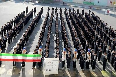  افتخارآفرینی دبستان پسرانه سما نجف‌آباد در جشنواره فرهنگی و هنری  فردا