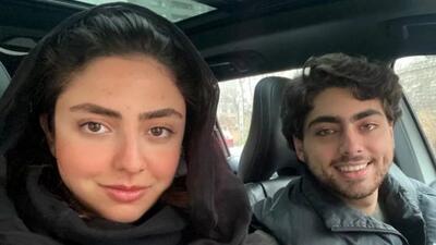  عکس سفر در زمان  /  از پوری بنایی و هانا نوه فردین در یک رستوران سنتی