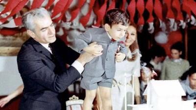  عکس سفر در زمان /  روز تولد لیلا پهلوی ../ خوشحالیم همانطور که میخواستیم چهرامین فرزندمان دختر است /  سال 1349