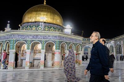  لاریجانی به حرم مطهر امام رضا (ع) رفت