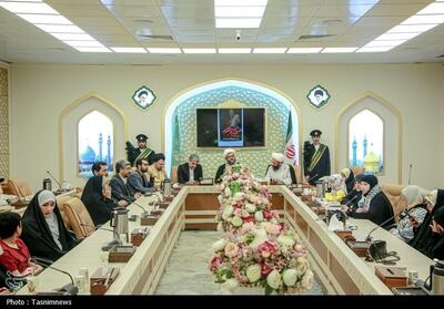  برگزاری شب شعر بین‌المللی «مظلوم مقتدر» در مسجد جمکران  تصاویر - تسنیم