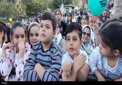  چالشی به نام مادران شاغل و کودکان «مهد کودکی»/ کودکان خراسان شمالی تروماها را بغل می‌کنند - تسنیم