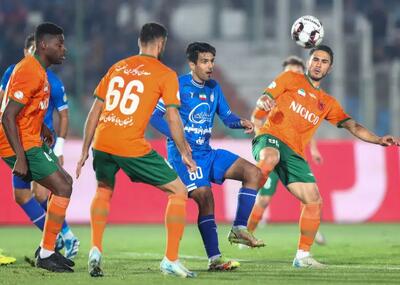  گزارش زنده: استقلال 0 - مس 0