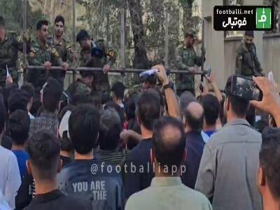  مشکل هواداران خیبر برای ورود به ورزشگاه جهت دیدن بازی با پرسپولیس