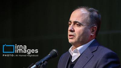  وزیر جهاد کشاورزی: شرکت کشت و صنعت مغان مشکل ذرت‌کاران را تا پایان آبان ماه حل کند