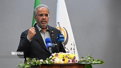 استاندار سیستان و بلوچستان: منطقه آزاد سیستان محور پیوند ایران با آب‌های آزاد است