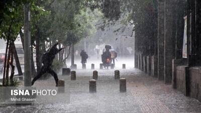  رگبار و رعد و برق در ۱۱ استان/ وزش باد شدید در ۱۹ استان