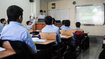  مدارس اردستان ۱۰۰ درصد هوشمندسازی شده‌اند