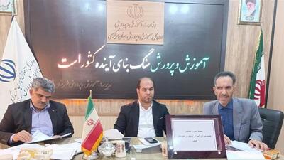  هنرستان جوار صنعت گامی مؤثر برای  پیوند آموزش با اشتغال است