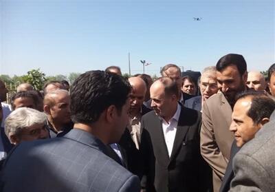 تجمع کشاورزان در فرودگاه اردبیل؛ وزیر جهاد غافلگیر شد
