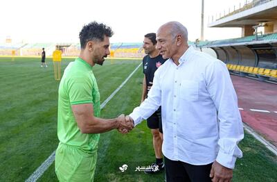  واکنش خاص عالیشاه به هو شدن توسط هواداران خیبر