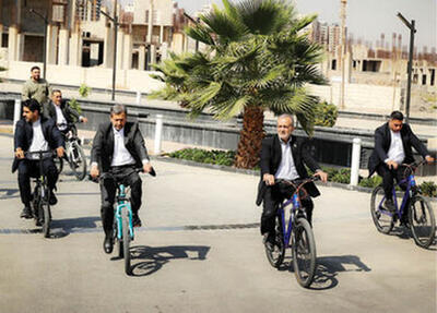  انتقاد «همشهری» از دوچرخه‌سواری پزشکیان