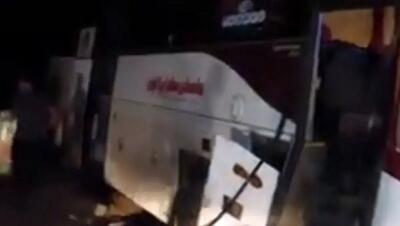 انحراف اتوبوس در جاده سبزوار به مشهد با ۴۰ مصدوم