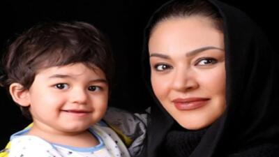  تاریخ وبگردی | تغییر چهره عجیب زیبا بروفه و پسرش در کنار هم