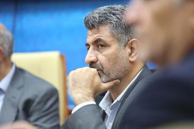  استفاده از مفاخر و قهرمانان، محور توسعه ورزش استان باشد